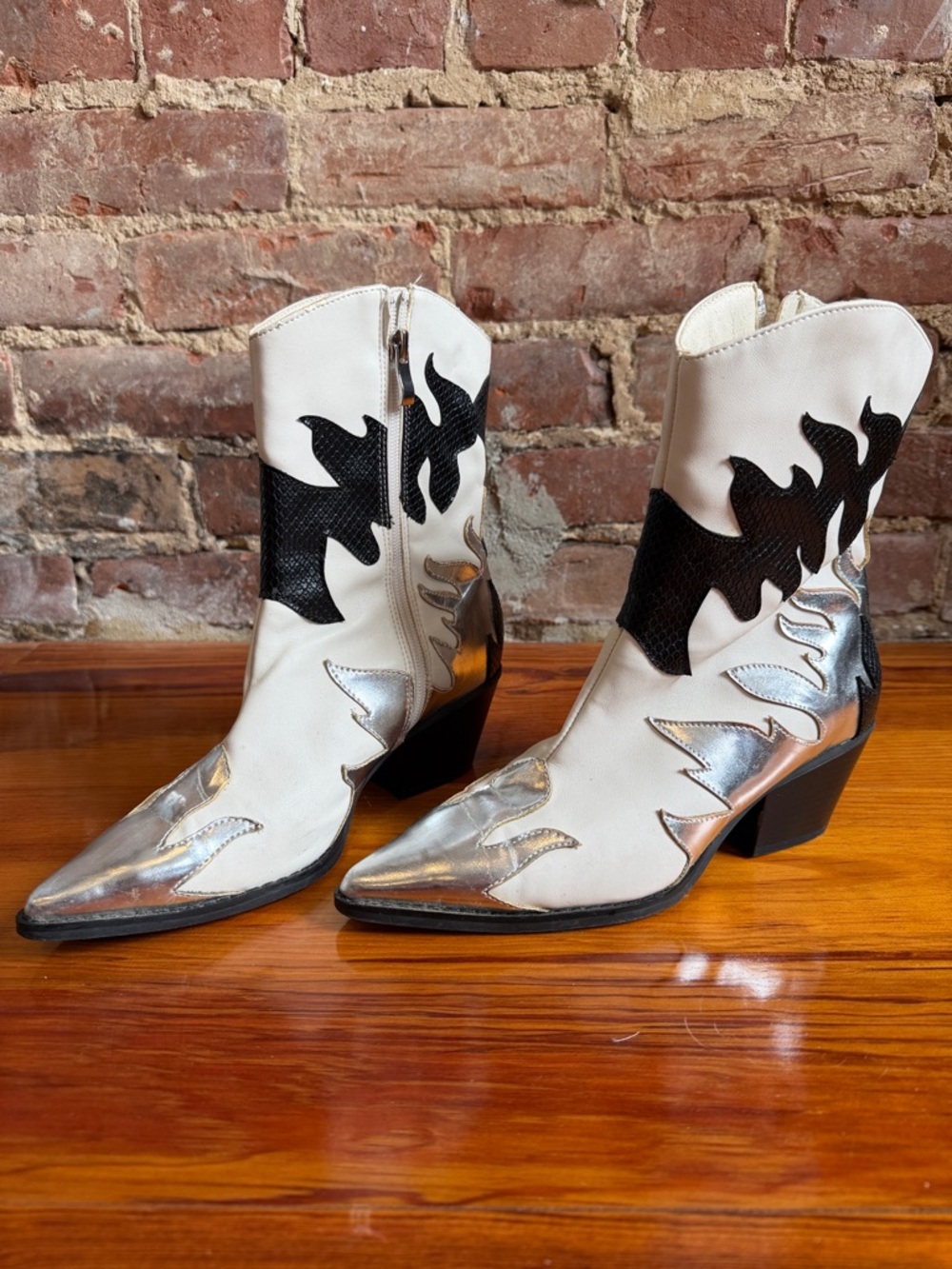 Nasty Gal White Western Ankle Boots with Black and Silver Accent